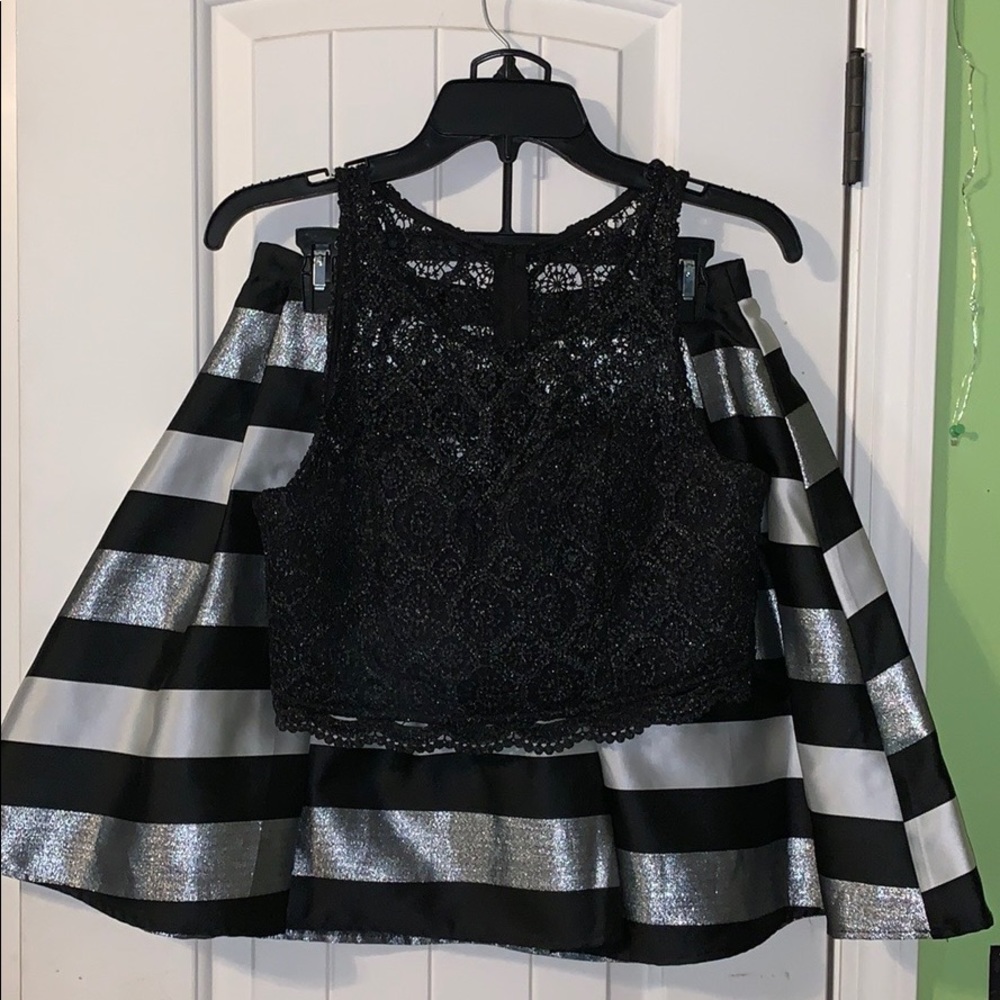 Semi-Formal 2 Piece
